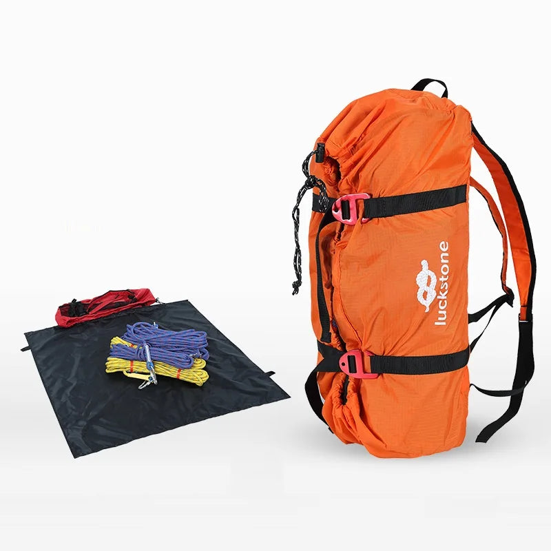 Lightweight climbing backpack, 22 liters.