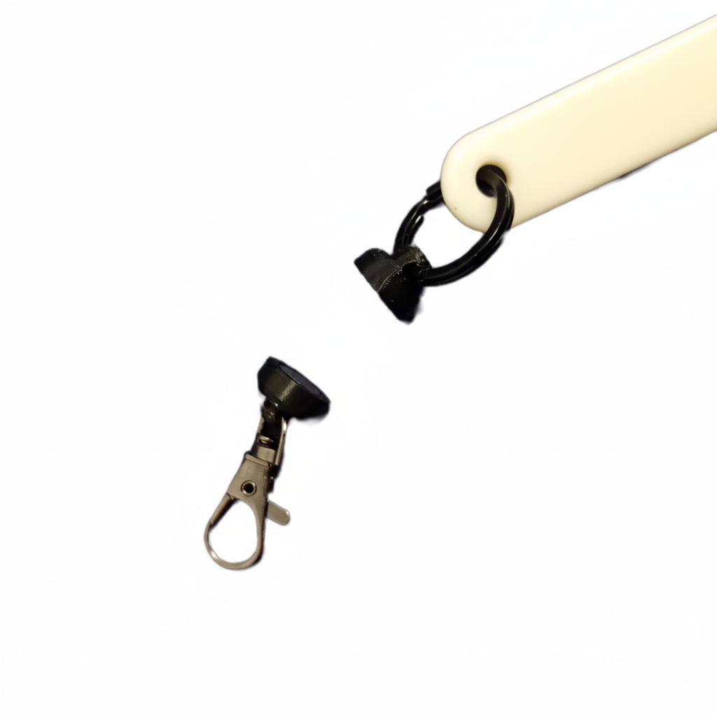 Kit de cepillo para escalada de cerdas naturles junto con clip de liberación rápida.